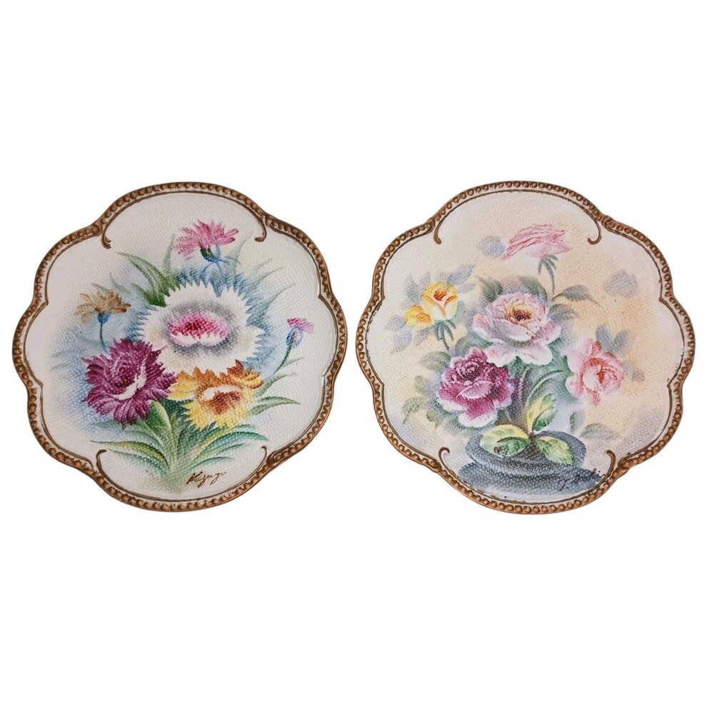 Vtg Set of 2 UCAGCO JAPAN Textured Floral Hand Painted Plates Wall Hangings